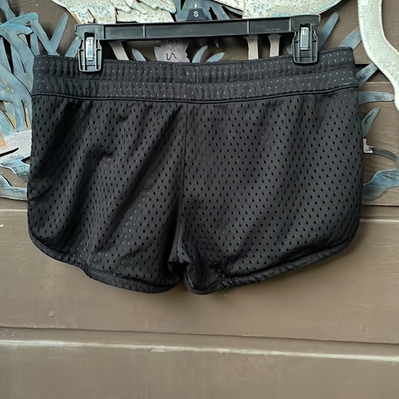 Nike Pair Shorts - Picture 11 of 11